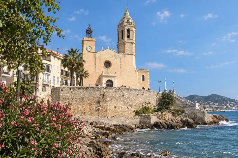 De kerk aan zee in Sitges