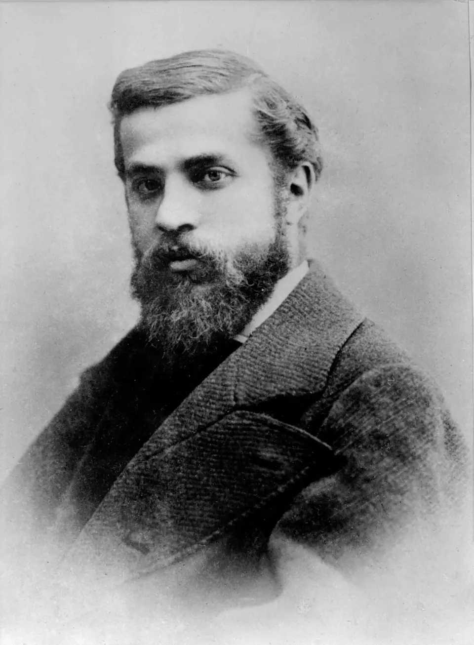 Antoni Gaudí in 1878. Historisch portret door Pau Audouard.