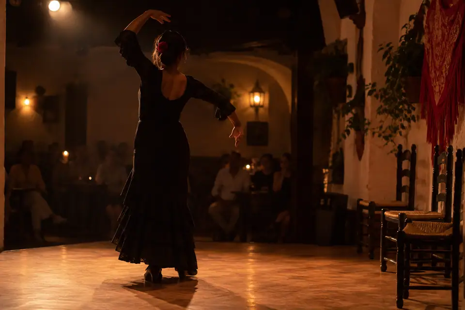 Een danseres in een klein tablao